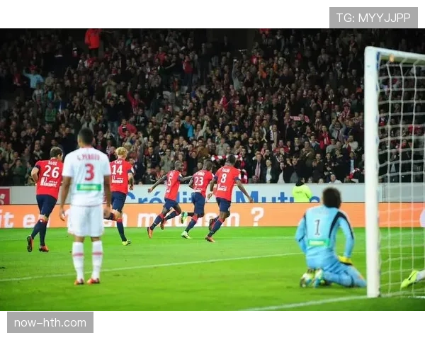 斯特拉斯堡对阵里尔 帕尼切利与戴维射手对决